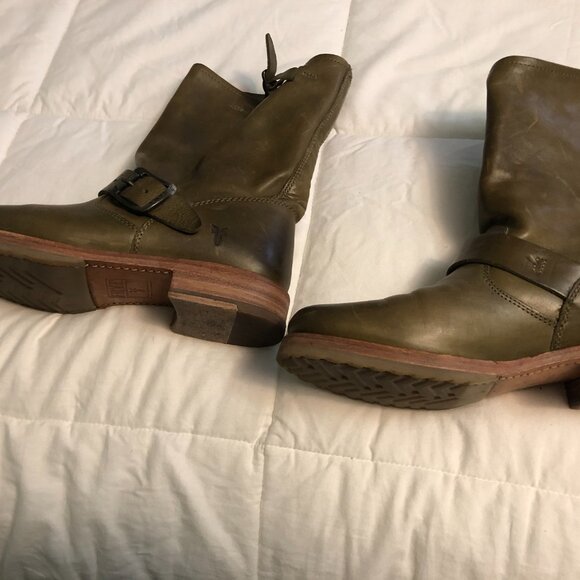 FRYE boots - Picture 3 of 7